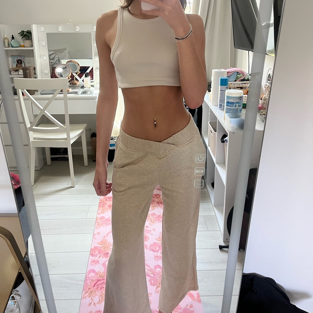 Jolie cream flare sweatpants